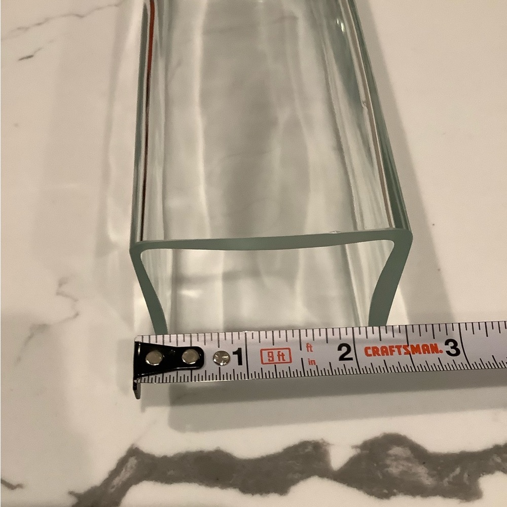 EUC Clear Glass Vase - Picture 7 of 7